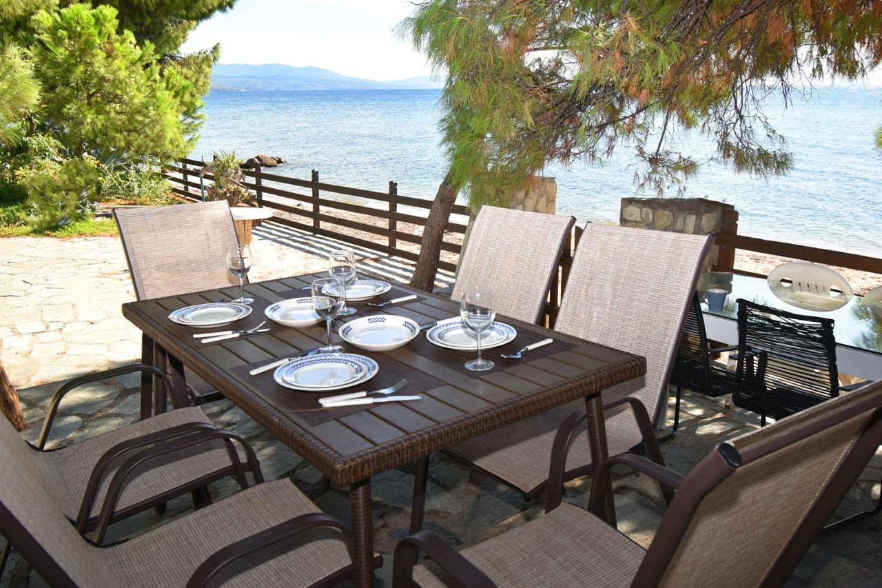 Barlee Beach Front House, Metamorfosi Kültér fotó