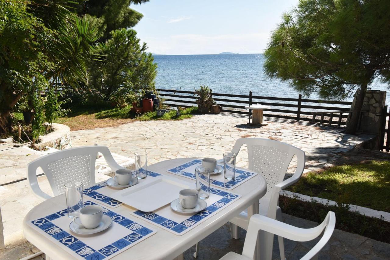 Barlee Beach Front House, Metamorfosi Kültér fotó