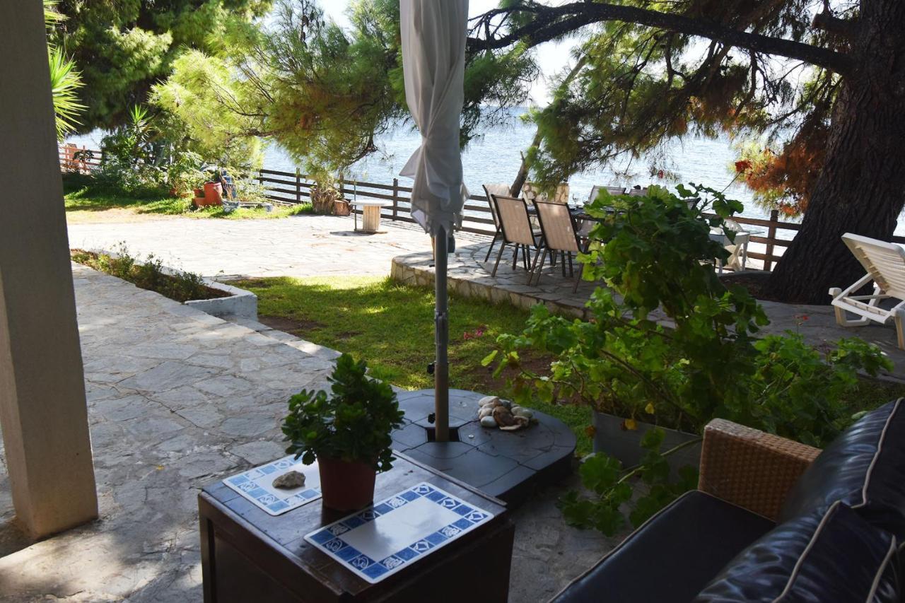 Barlee Beach Front House, Metamorfosi Kültér fotó