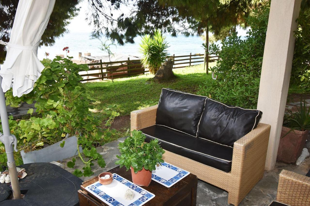 Barlee Beach Front House, Metamorfosi Kültér fotó